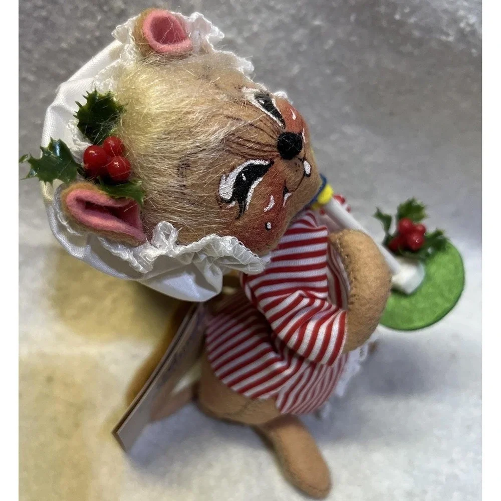 1995 Vintage Annalee Tuckered Girl Mouse Christmas Red White Striped ‎ Candle 7